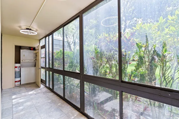 $2,000 | 5310 Las Verdes Circle, Unit 106, Delray Beach, FL 33484