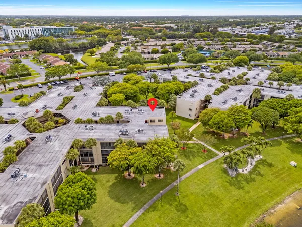 $2,000 | 5310 Las Verdes Circle, Unit 106, Delray Beach, FL 33484