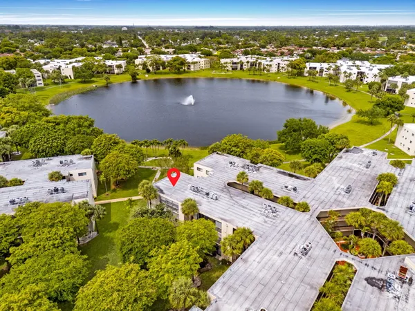 $2,000 | 5310 Las Verdes Circle, Unit 106, Delray Beach, FL 33484