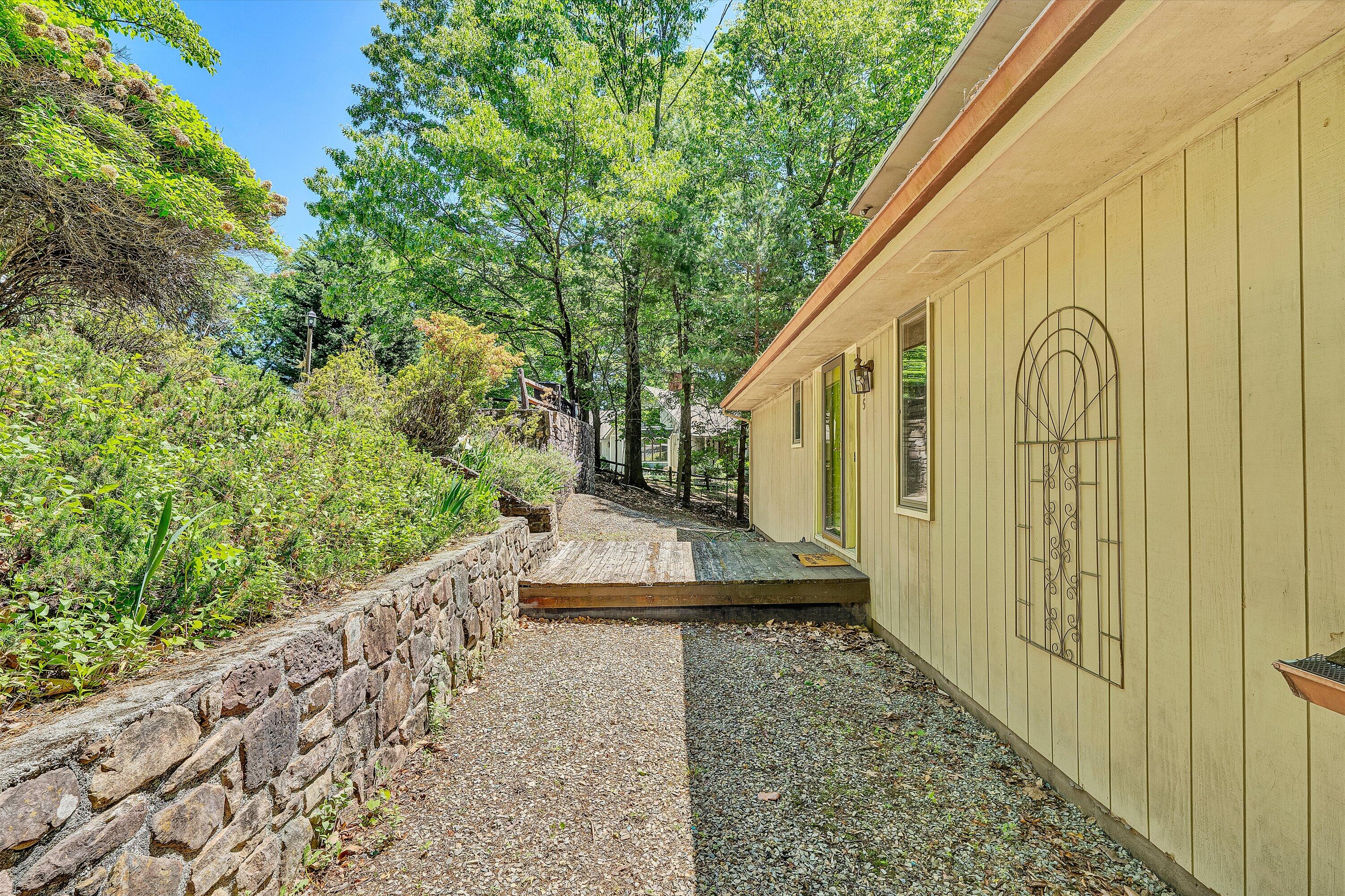 6275 Smokey Ridge Road Roanoke, VA 24018 - Photo 37 of 40 37-SGP-08374