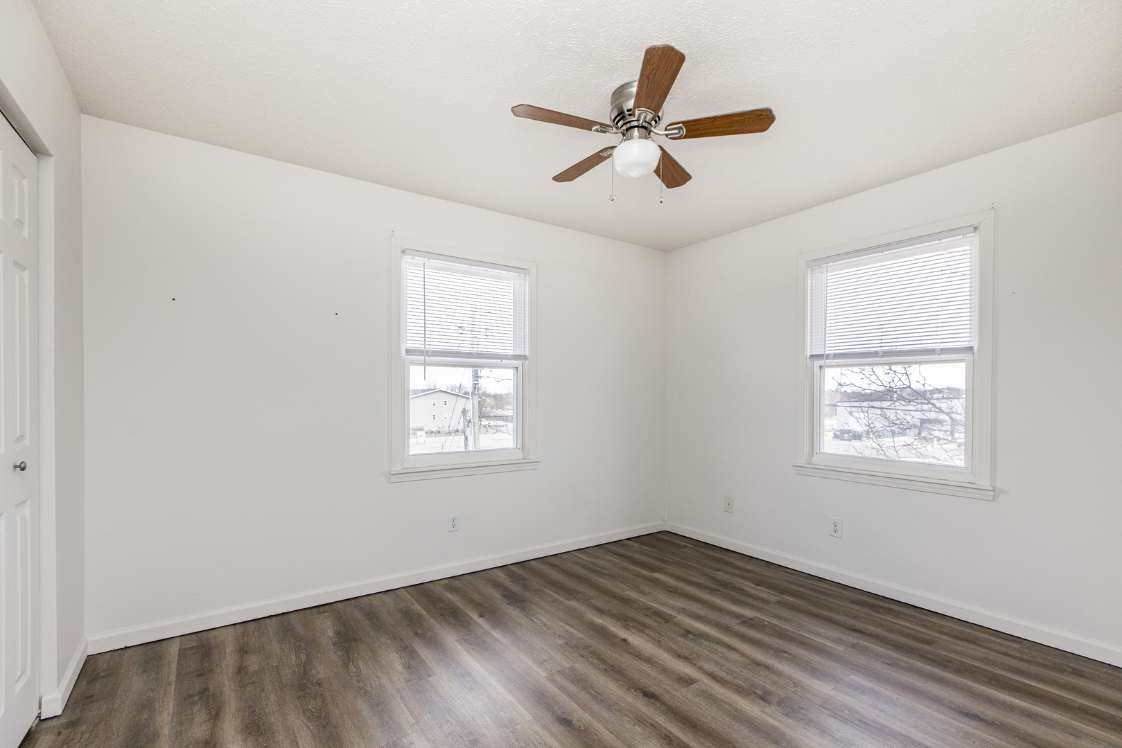 10 Willedrob Road, Unit 24 Bloomington, IL 61701 - Photo 8 of 11 Gallery Image 8