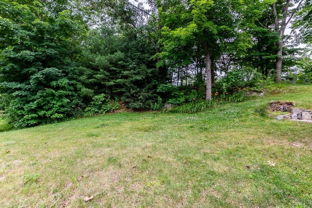 289 Chace Street, Unit B Clinton, MA 01510 - Photo 4 of 18