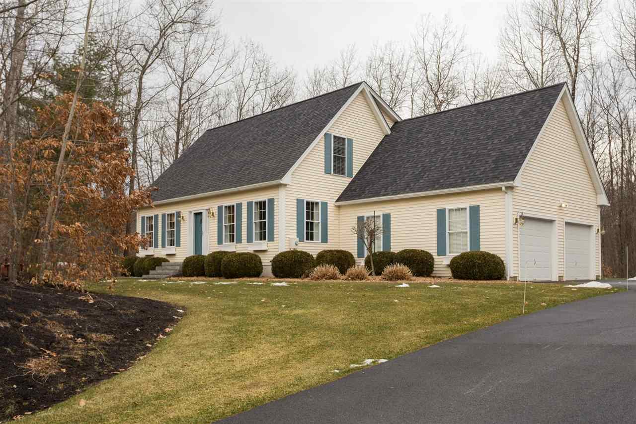 40 Francesca Way Nottingham, NH 03290 - Photo 1 of 36