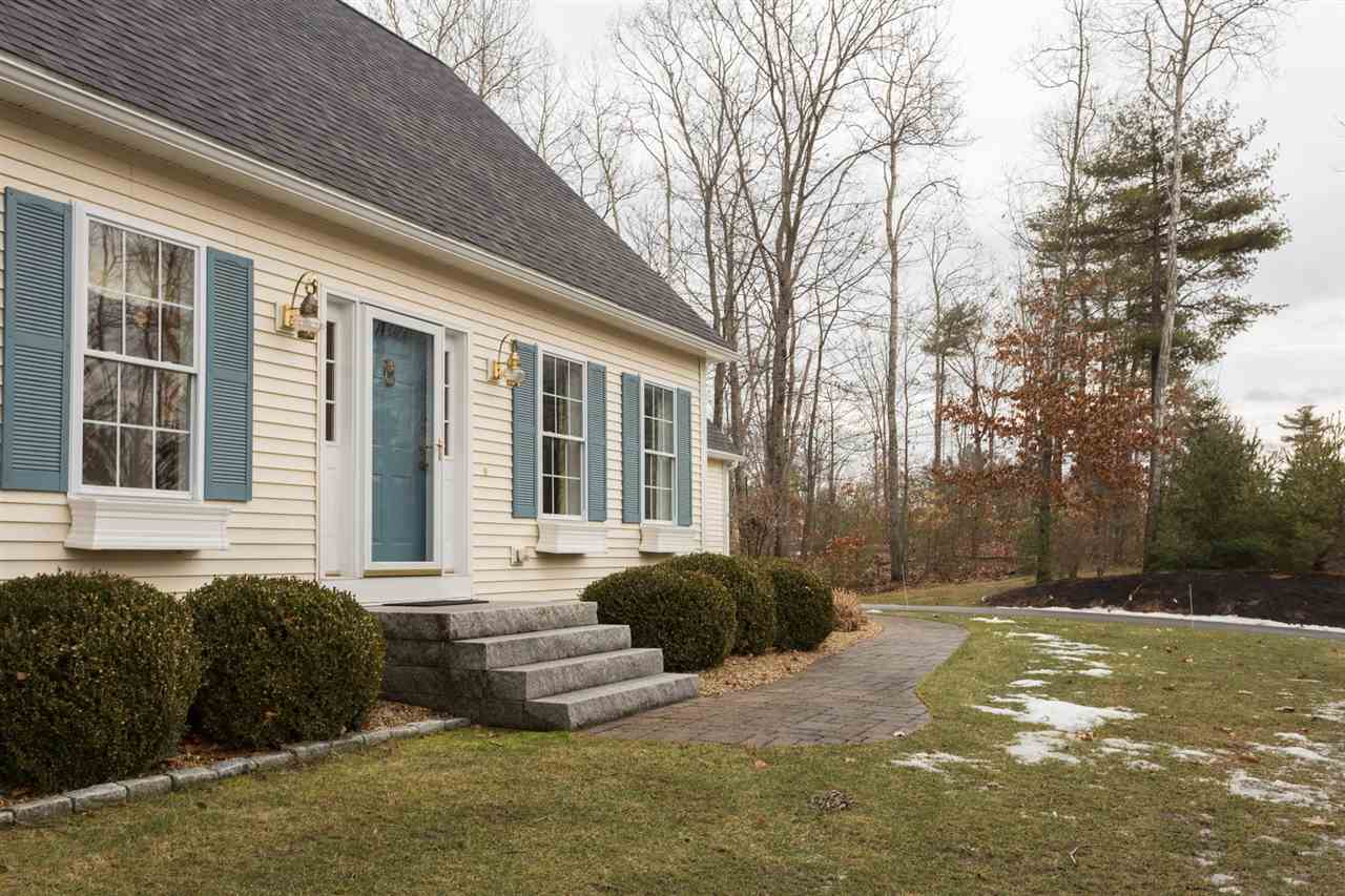 40 Francesca Way Nottingham, NH 03290 - Photo 2 of 36