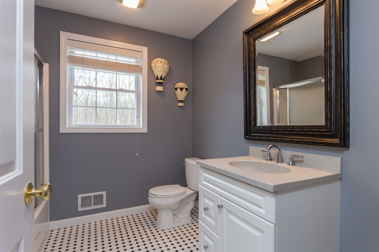 40 Francesca Way Nottingham, NH 03290 - Photo 35 of 36