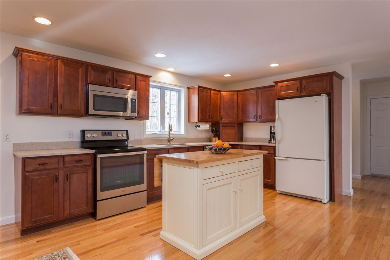 40 Francesca Way Nottingham, NH 03290 - Photo 9 of 36