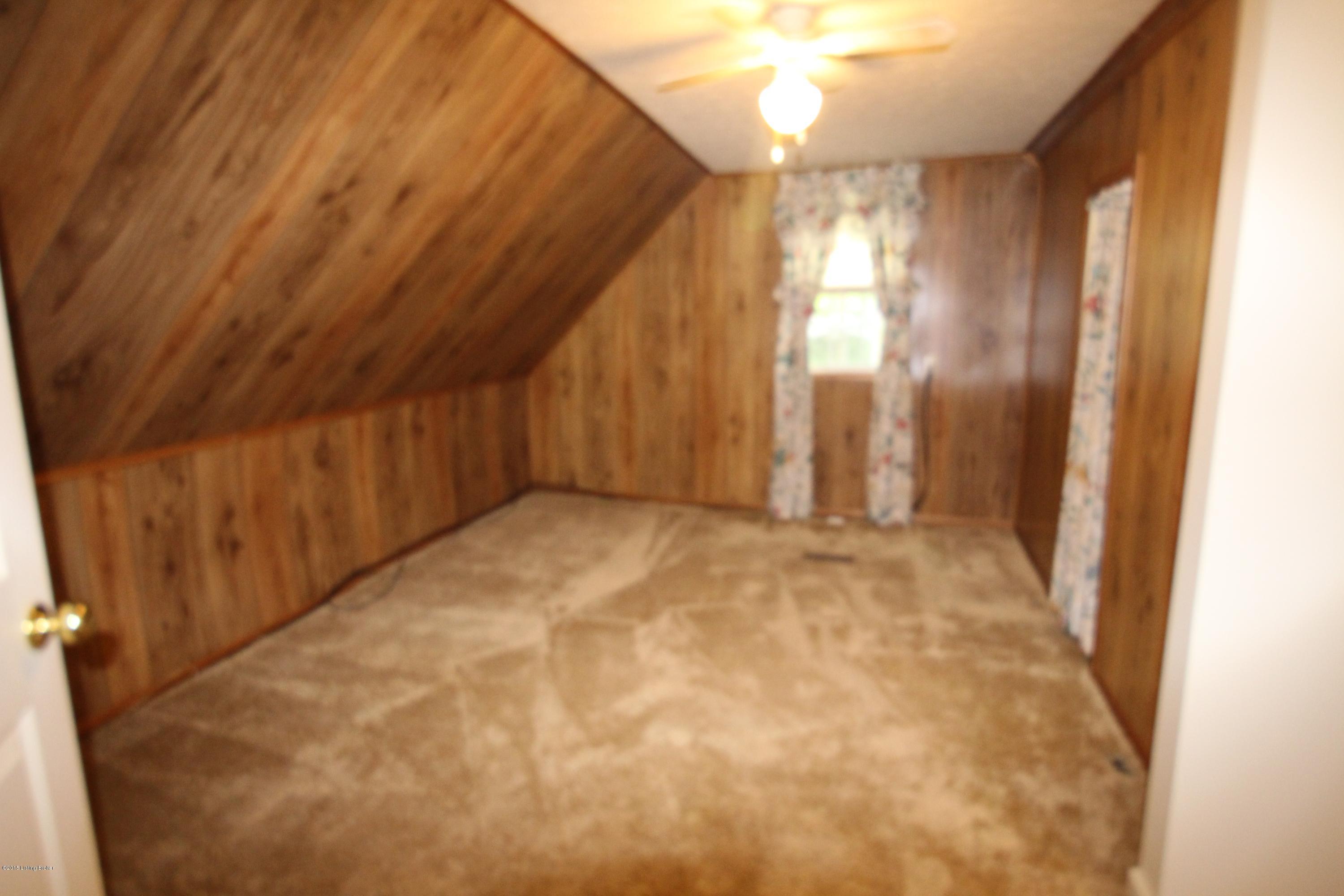 3548 Mink Run Road Frankfort, KY 40601 - Photo 31 of 42 2ND LEVEL BEDROOM