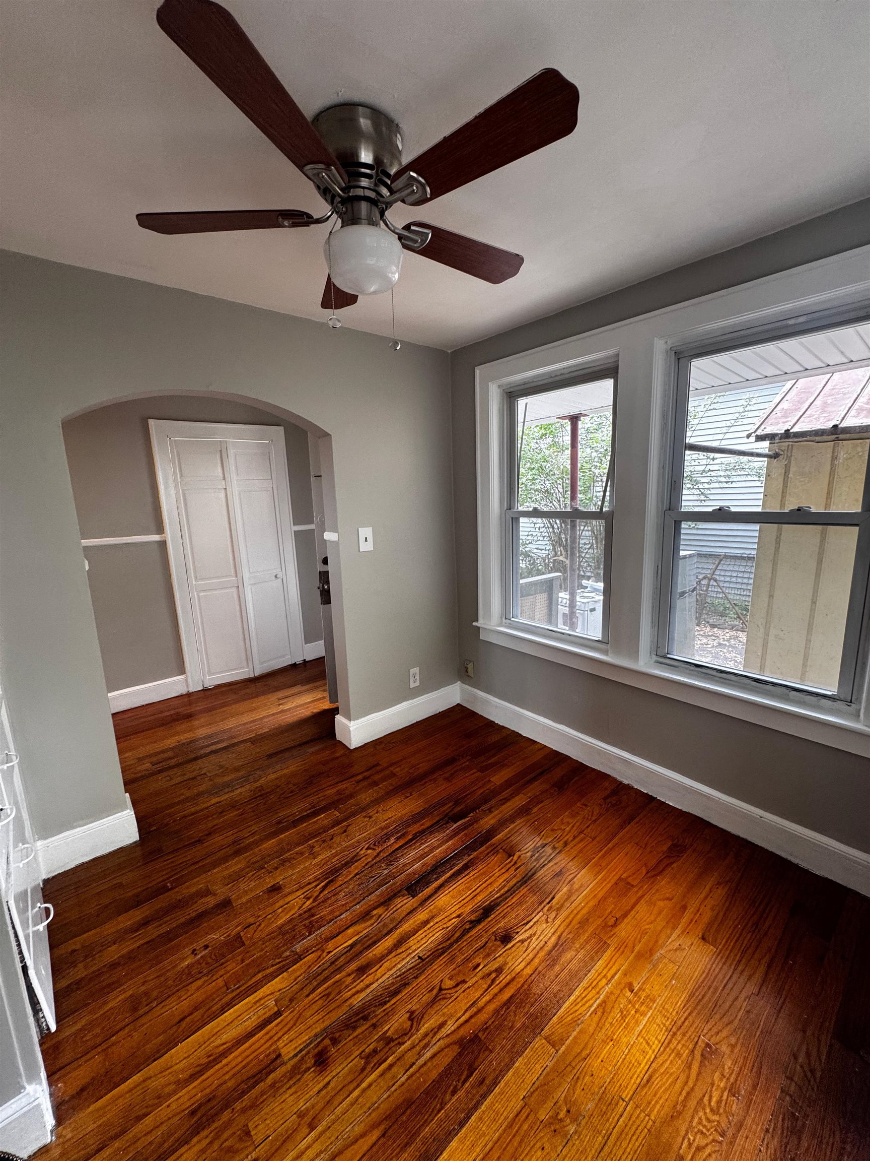 70 Dover Street, Unit 4 Manchester, NH 03102 - Photo 3 of 7