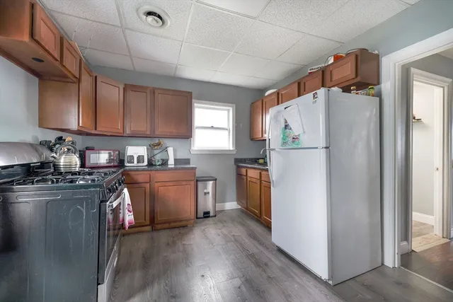 $2,000 | 80 Lane Street, Unit 2, Fall River, MA 02721