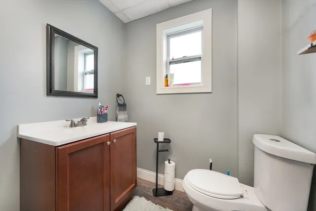 $2,000 | 80 Lane Street, Unit 2, Fall River, MA 02721