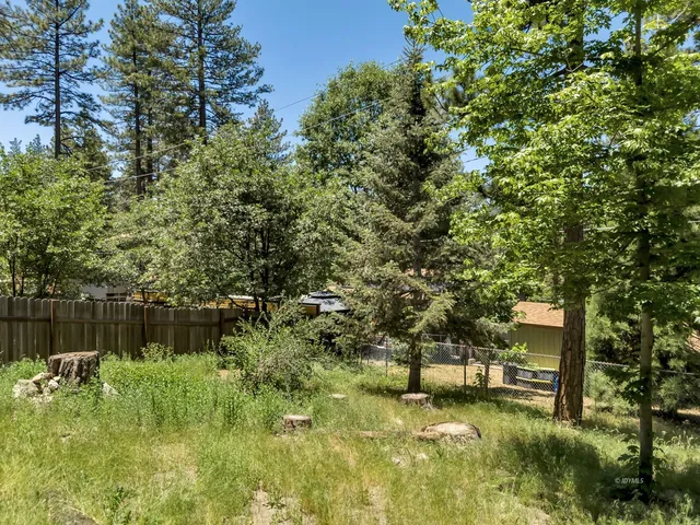 $569,000 | 53560 Country Club Drive, Idyllwild, CA 92549