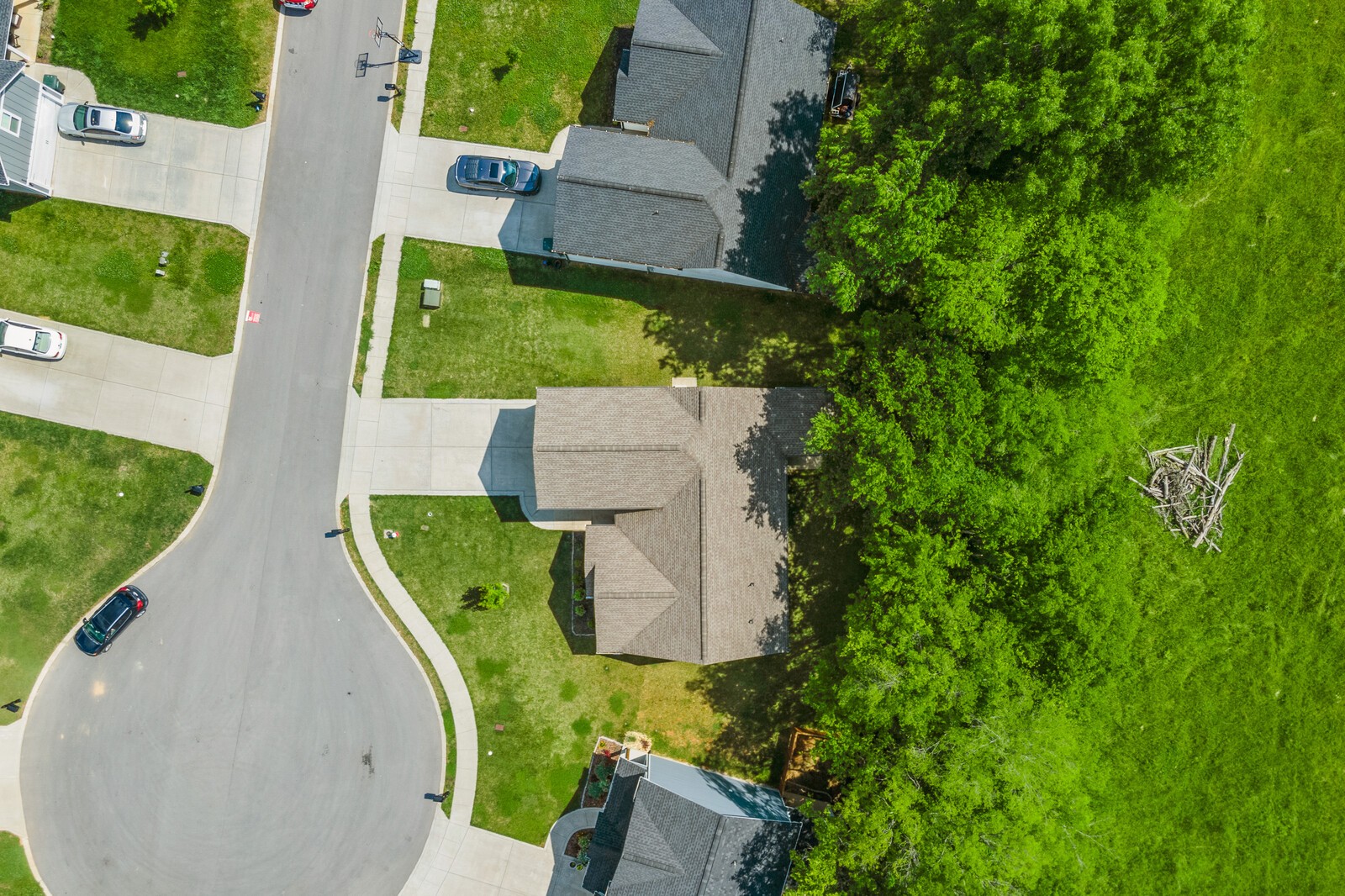 357 Fieldstone Lane Springfield, TN 37172 - Photo 42 of 46 an aerial view of a house with outdoor space and street view