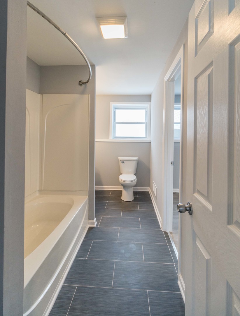 128 McCabe Drive Streamwood, IL 60107 - Photo 29 of 31