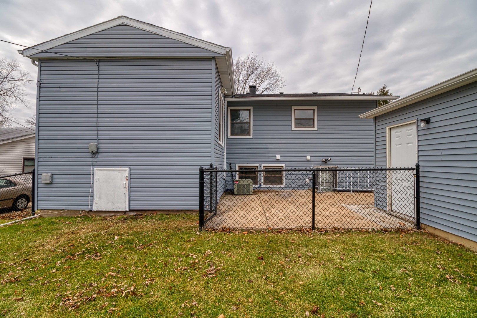 128 McCabe Drive Streamwood, IL 60107 - Photo 8 of 31