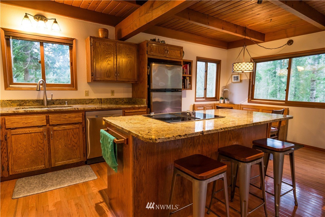 4675 South Pass Road Sumas, WA 98295 - Photo 5 of 25