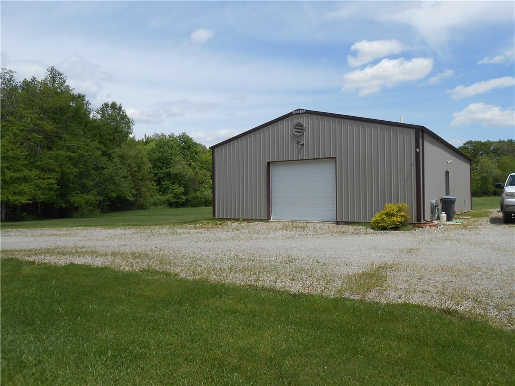 6390 Snake Trail Road Charleston, IL 61920 - Photo 2 of 23