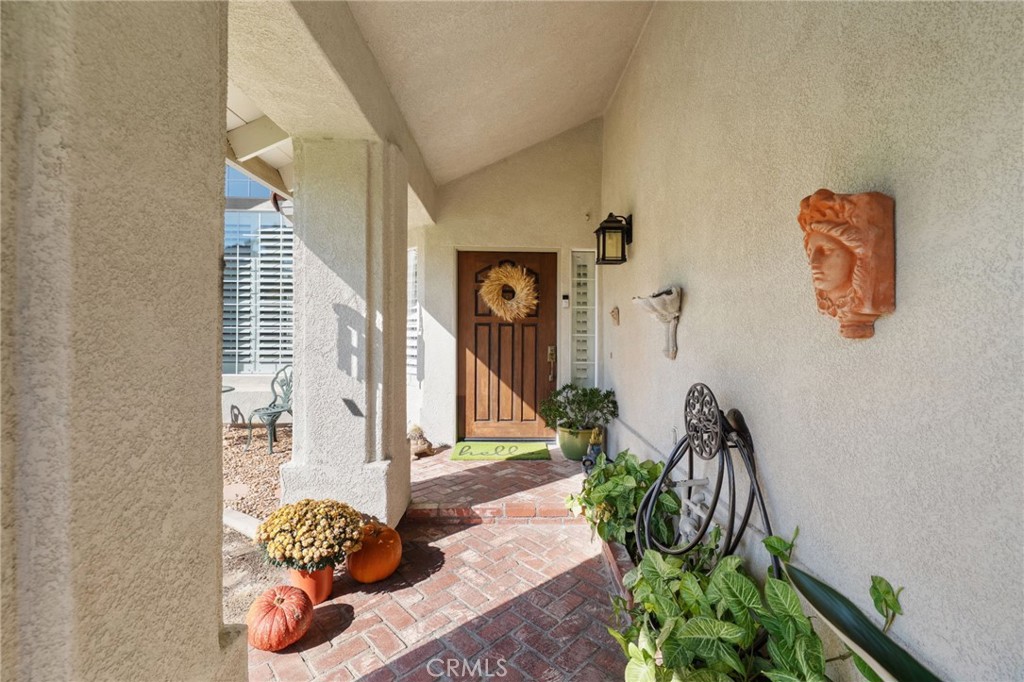 30006 Corte Cantera Temecula, CA 92591 - Photo 7 of 51