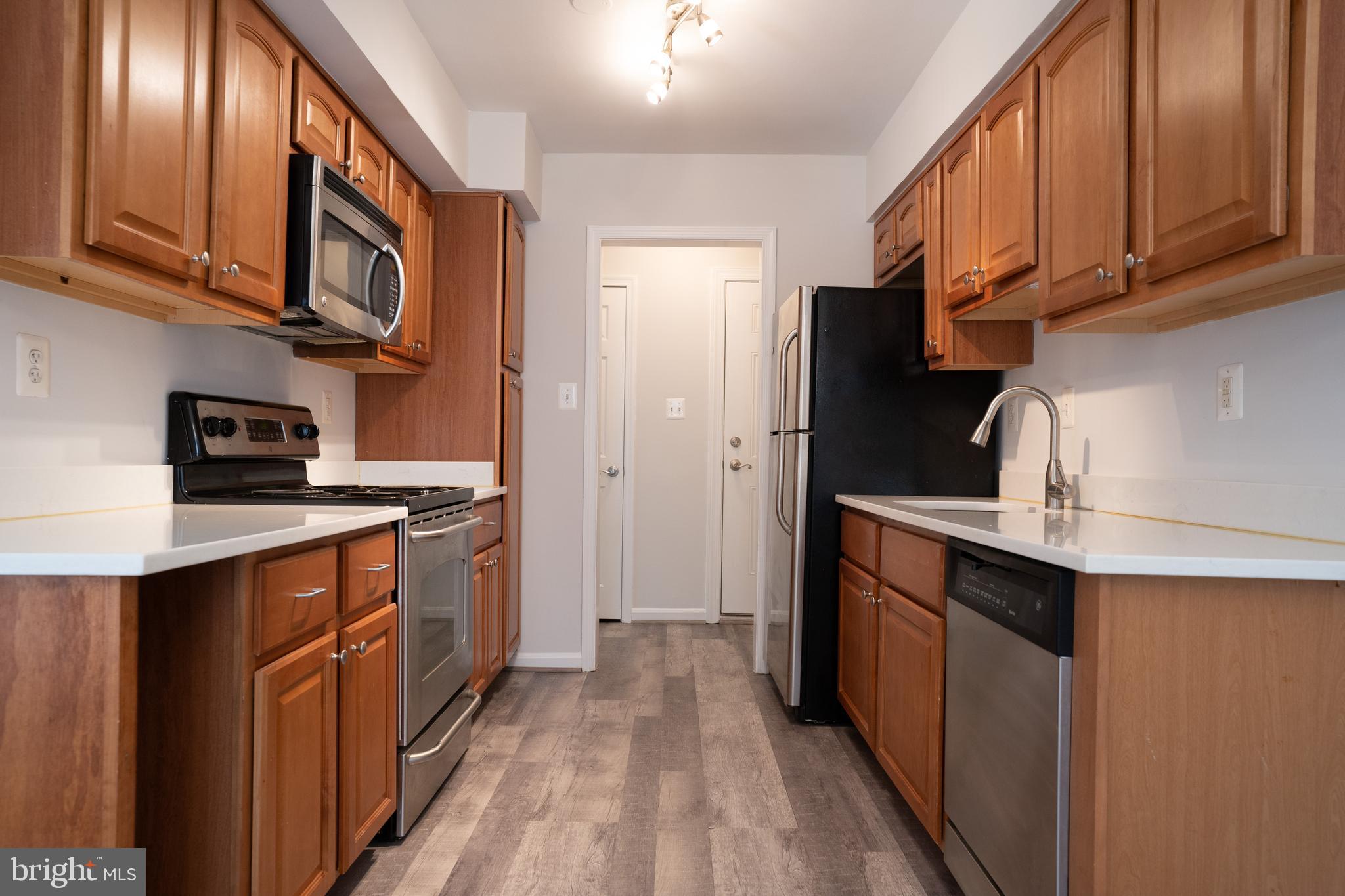 3336 Spring Lane, Unit A12 Falls Church, VA 22041 - Photo 5 of 23
