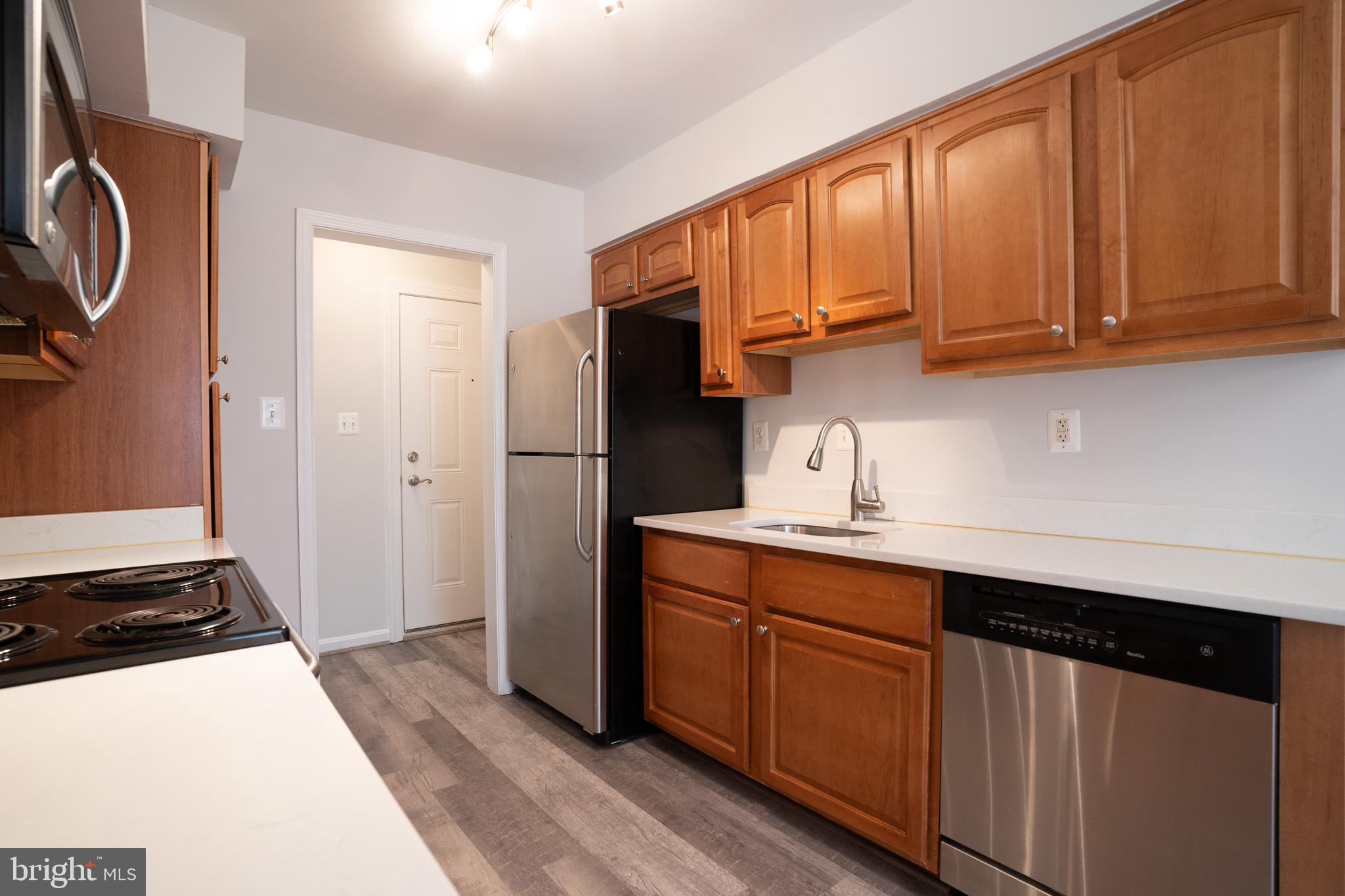 3336 Spring Lane, Unit A12 Falls Church, VA 22041 - Photo 9 of 23