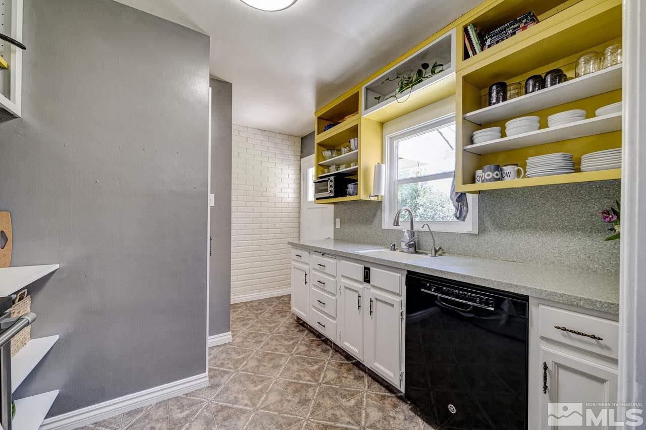 1655 Knox Avenue Reno, NV 89509 - Photo 13 of 40 Photo 13