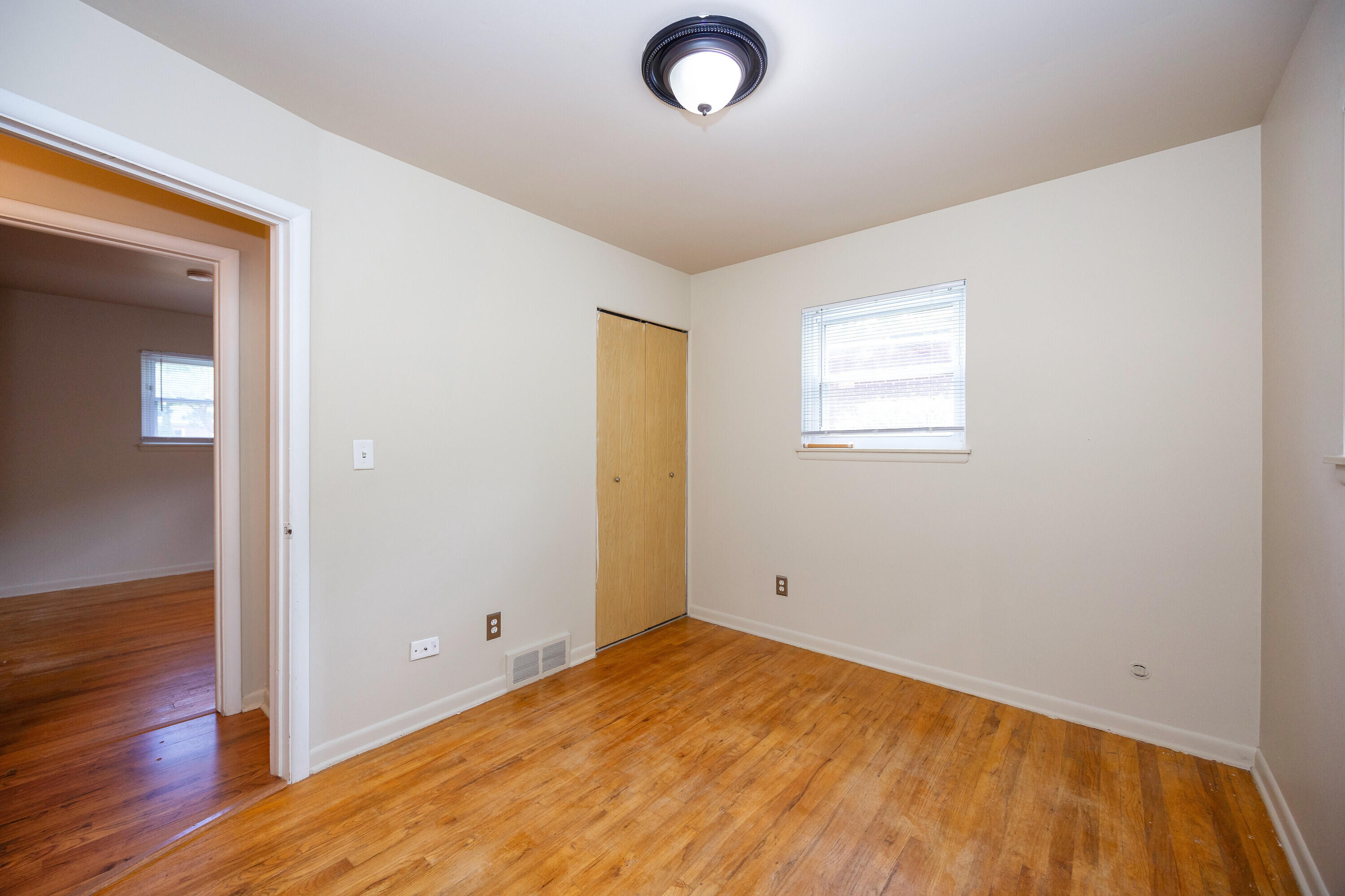 1031 North Maple Road Ann Arbor, MI 48103 - Photo 12 of 36 00__13
