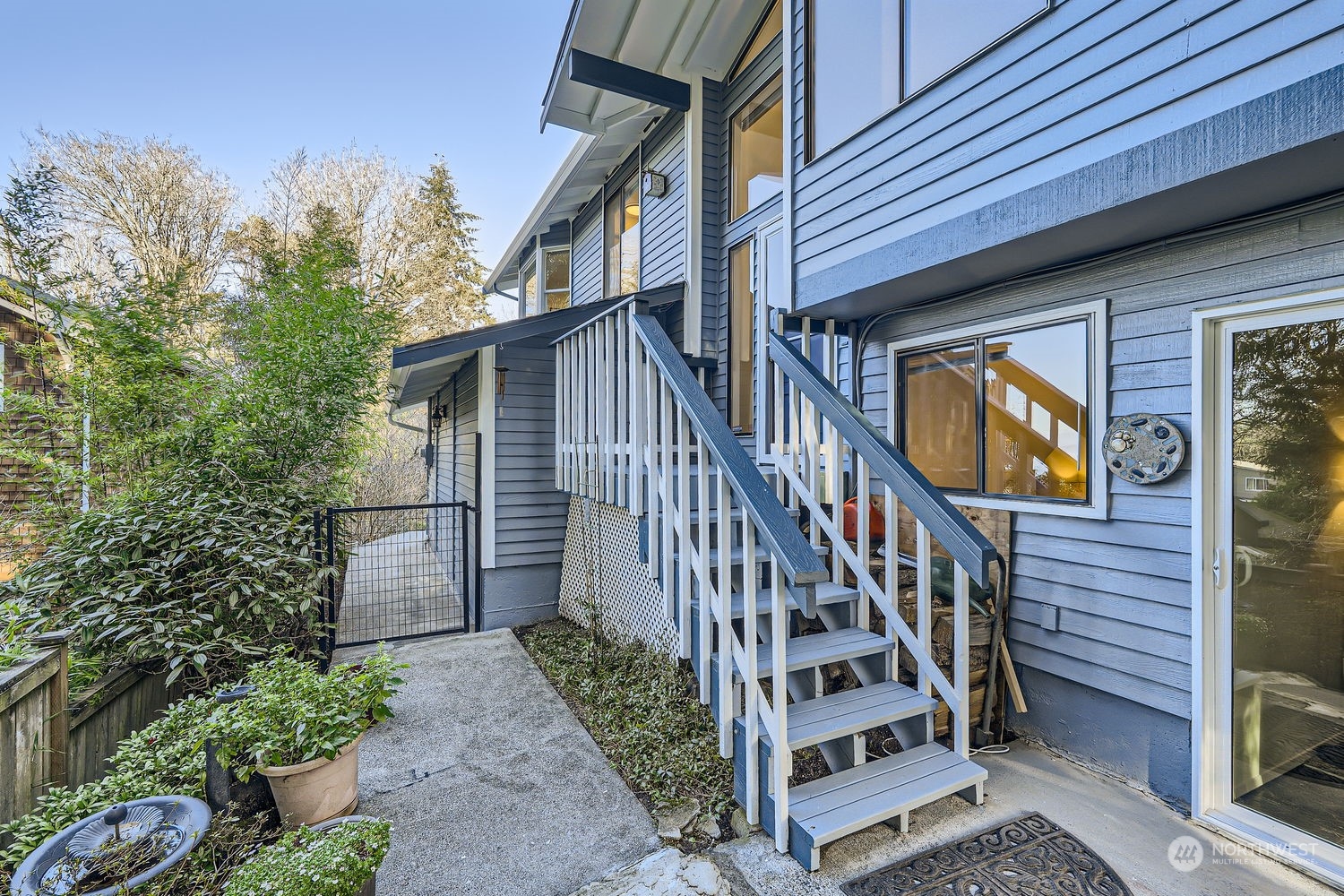 4107 Southwest Othello Street Seattle, WA 98136 - Photo 1 of 21 Gallery Image 1