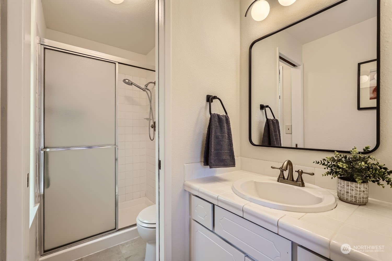4107 Southwest Othello Street Seattle, WA 98136 - Photo 10 of 21 Gallery Image 10