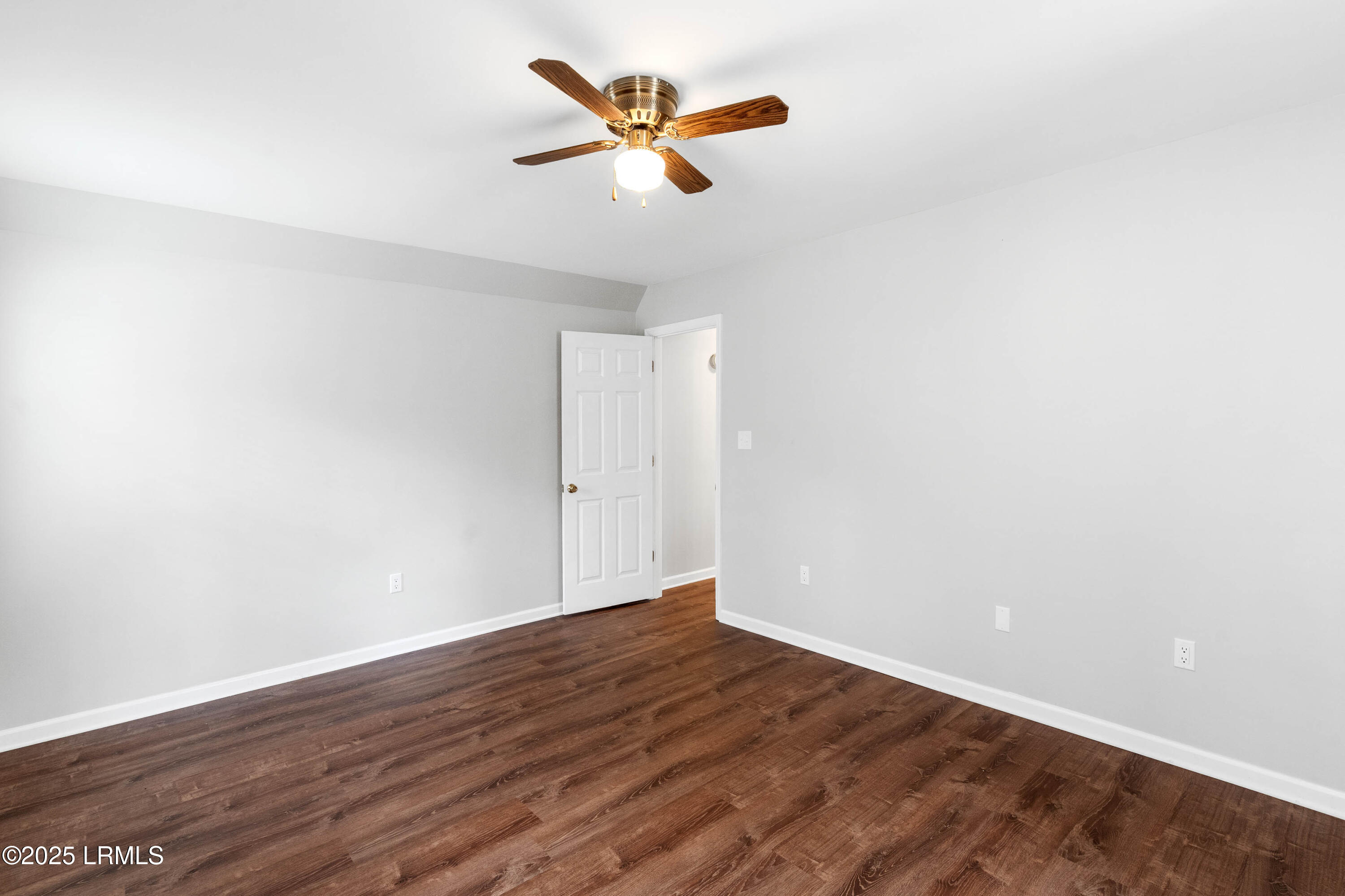 97 State Rd S-7-578 Beaufort, SC 29907 - Photo 27 of 34 97 Francis Marion-22