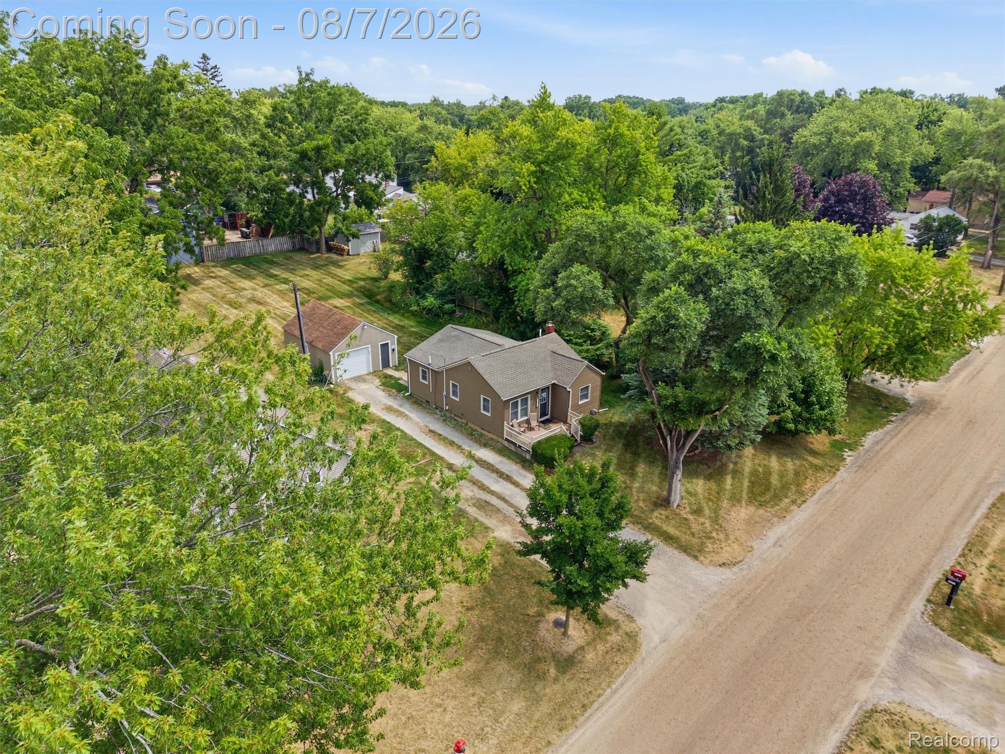 3077 York Road Rochester, MI 48309 - Photo 40 of 48 04-DJI_20260731144003_0128_D.jpg