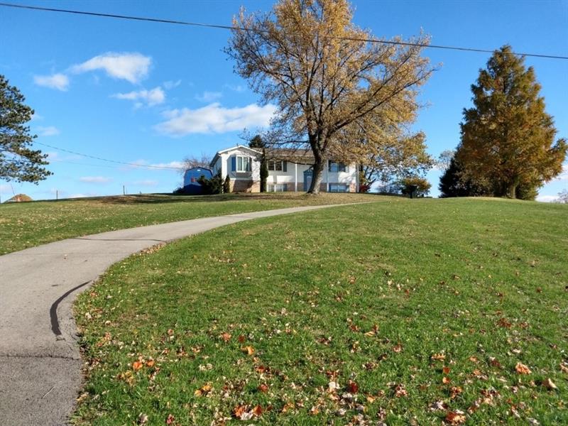 201 Malone Ridge Road Washington, PA 15301 - Photo 2 of 25