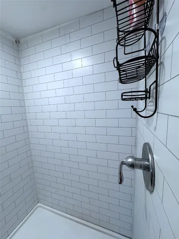 $1,000 | 112 Broad Avenue, Binghamton, NY 13904