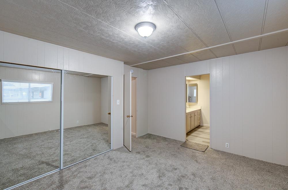 1500 Villa Avenue, Unit 27 Clovis, CA 93612 - Photo 24 of 29 a view of an empty room