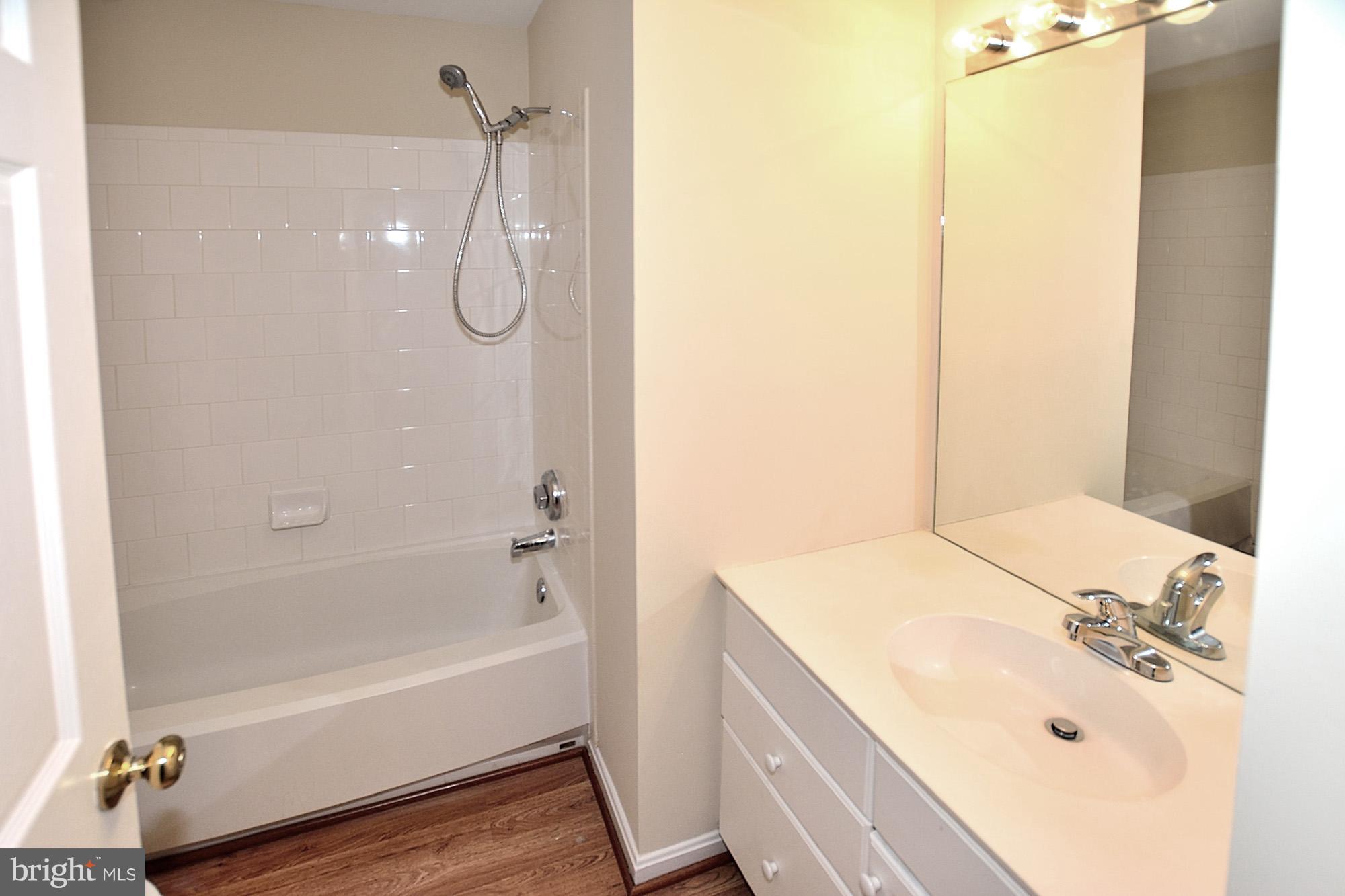 6022 Lincolnia Road Alexandria, VA 22312 - Photo 4 of 19 Guest Bathroom