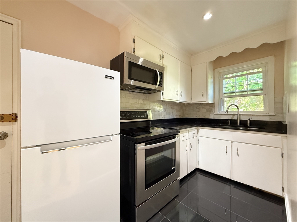 1 Dexter Street, Unit 5 Malden, MA 02148 - Photo 7 of 28