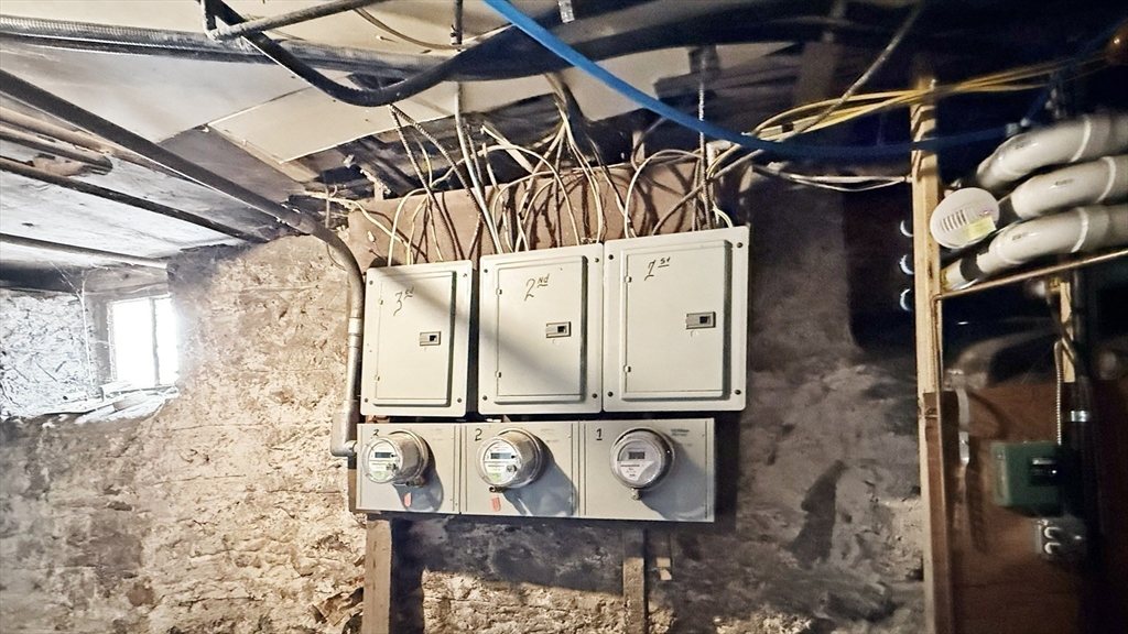 94 Normandy Street Boston, MA 02121 - Photo 37 of 39