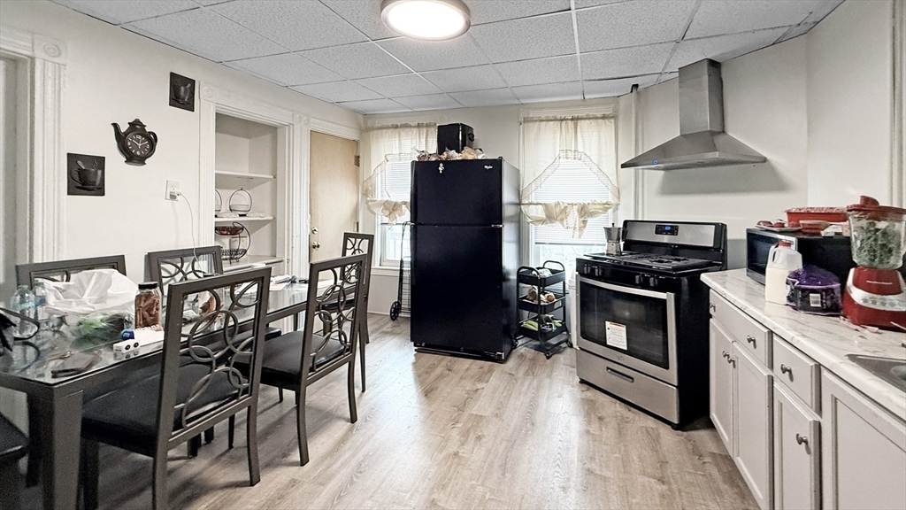 94 Normandy Street Boston, MA 02121 - Photo 4 of 39