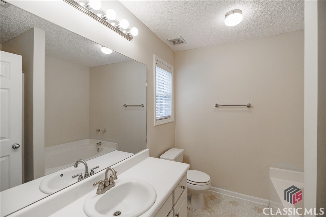 94 Pinewood Circle Colbert, GA 30628 - Photo 20 of 40