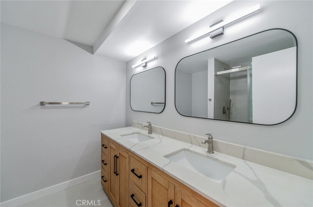 19412 Sierra Chula Road Irvine, CA 92603 - Photo 10 of 37