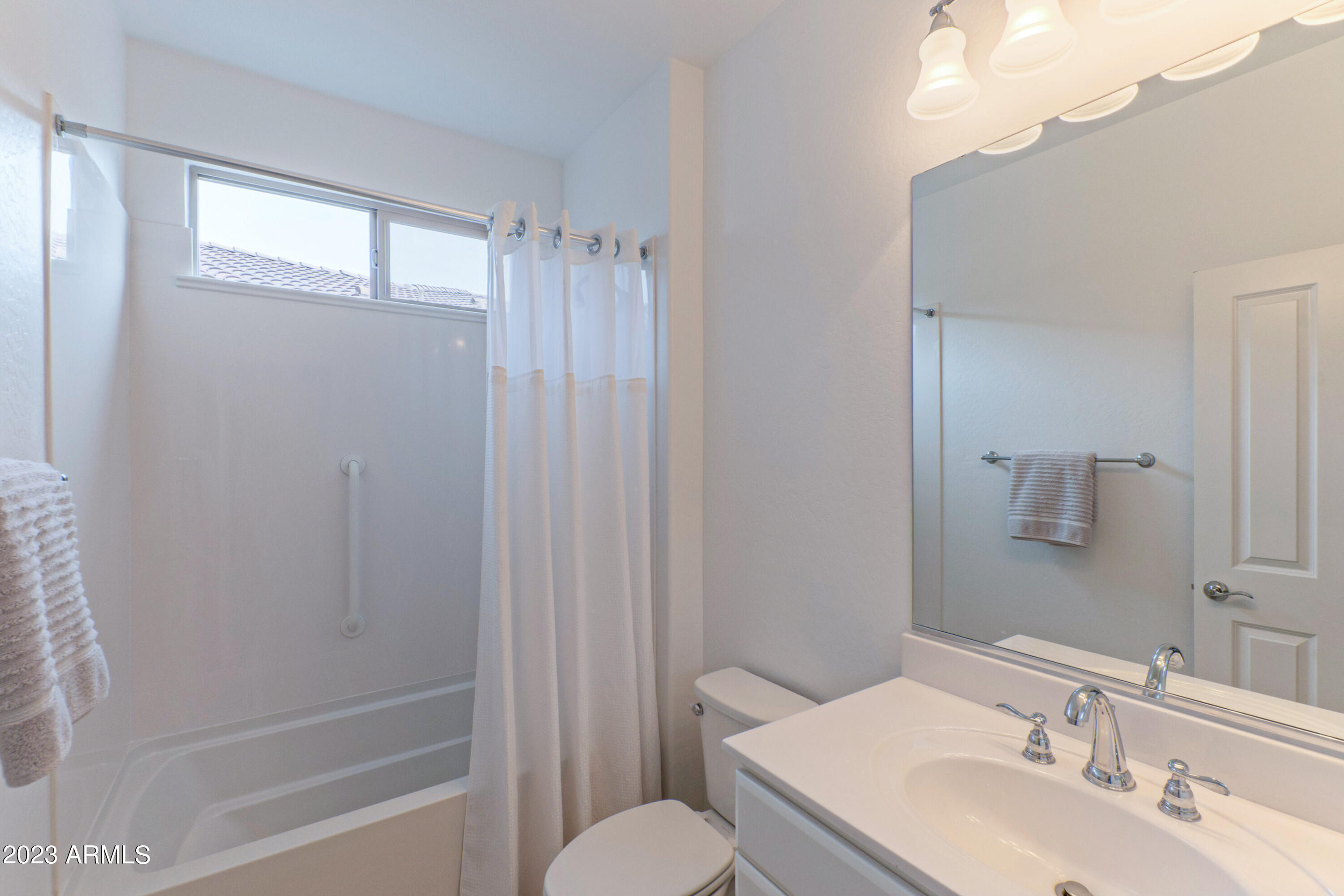 16915 West Granada Road Goodyear, AZ 85395 - Photo 9 of 39 Guest Bathroom