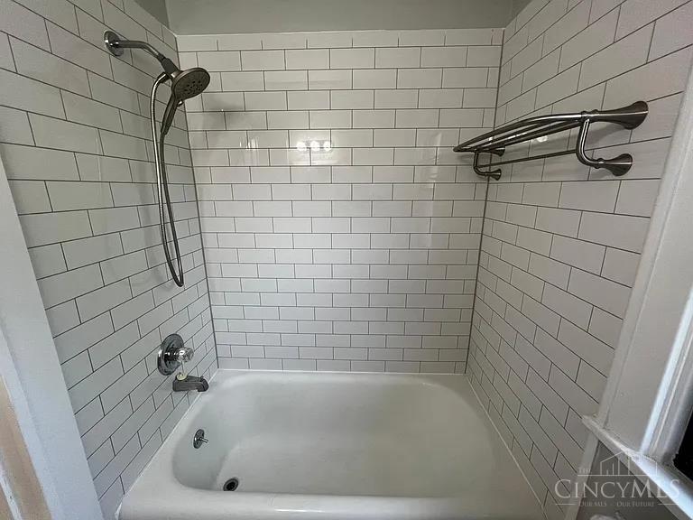 5801 Ridge Avenue Cincinnati, OH 45213 - Photo 26 of 39