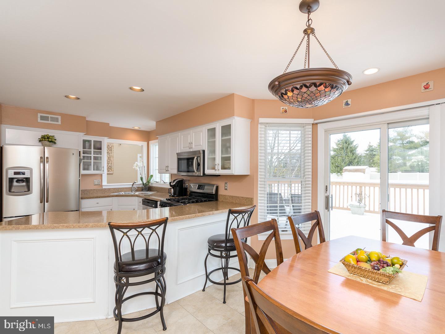 14 Brookwood Road Mount Laurel, NJ 08054 - Photo 10 of 45 The island is a great place to grab a quick bite