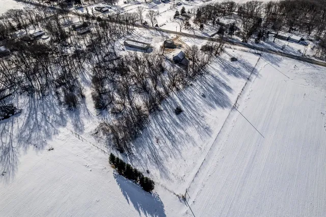 $450,000 | 11447 South County Rd K, Beloit, WI 53511