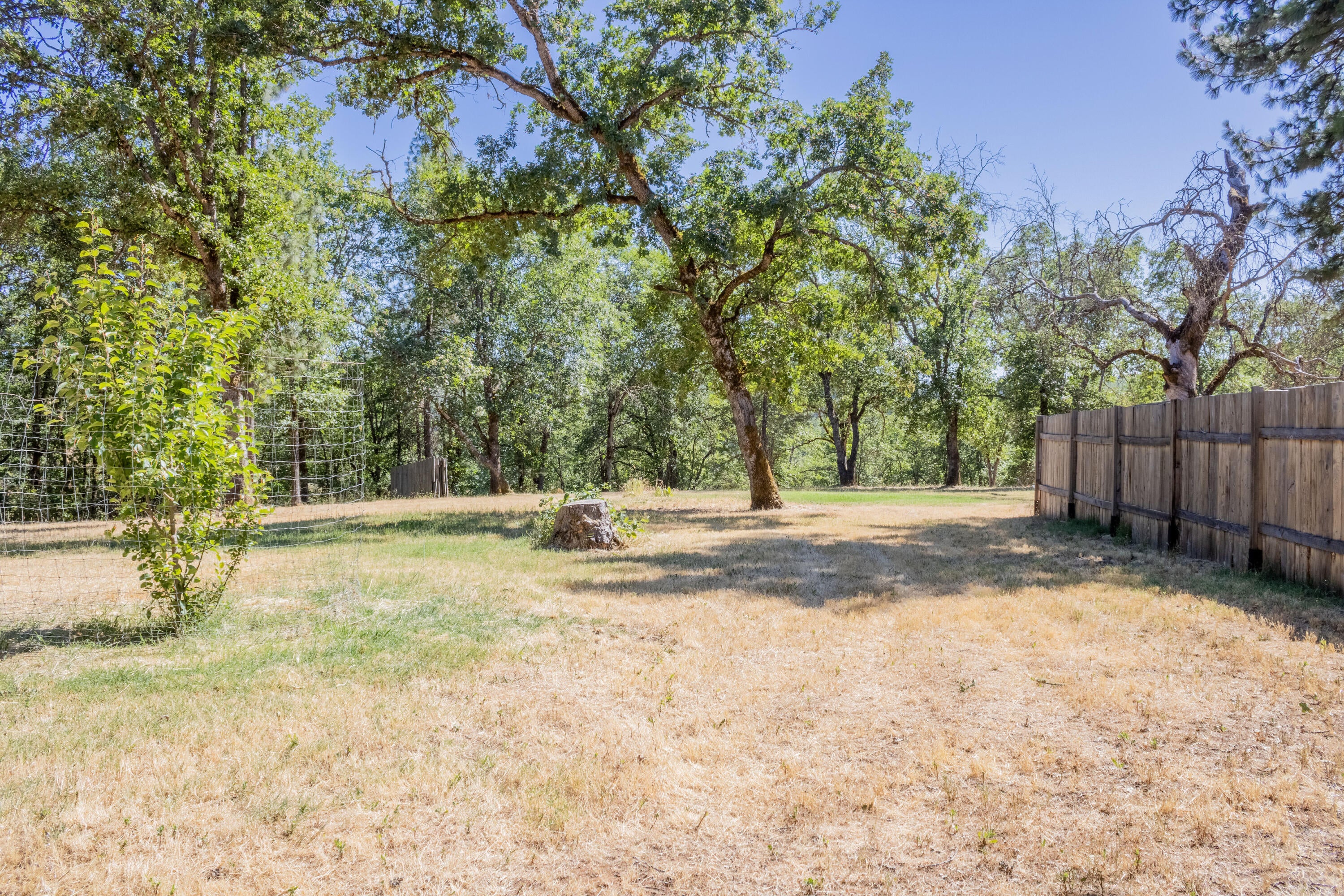 125 Harris Road Grants Pass, OR 97526 - Photo 18 of 26 19