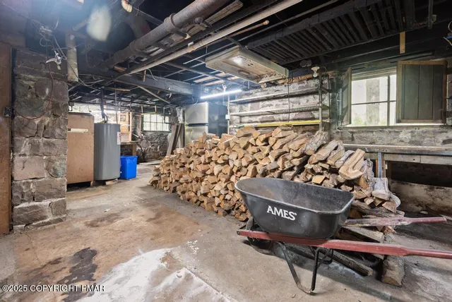 $1,800,000 | 5202 Woodland Avenue, Pocono Pines, PA 18350