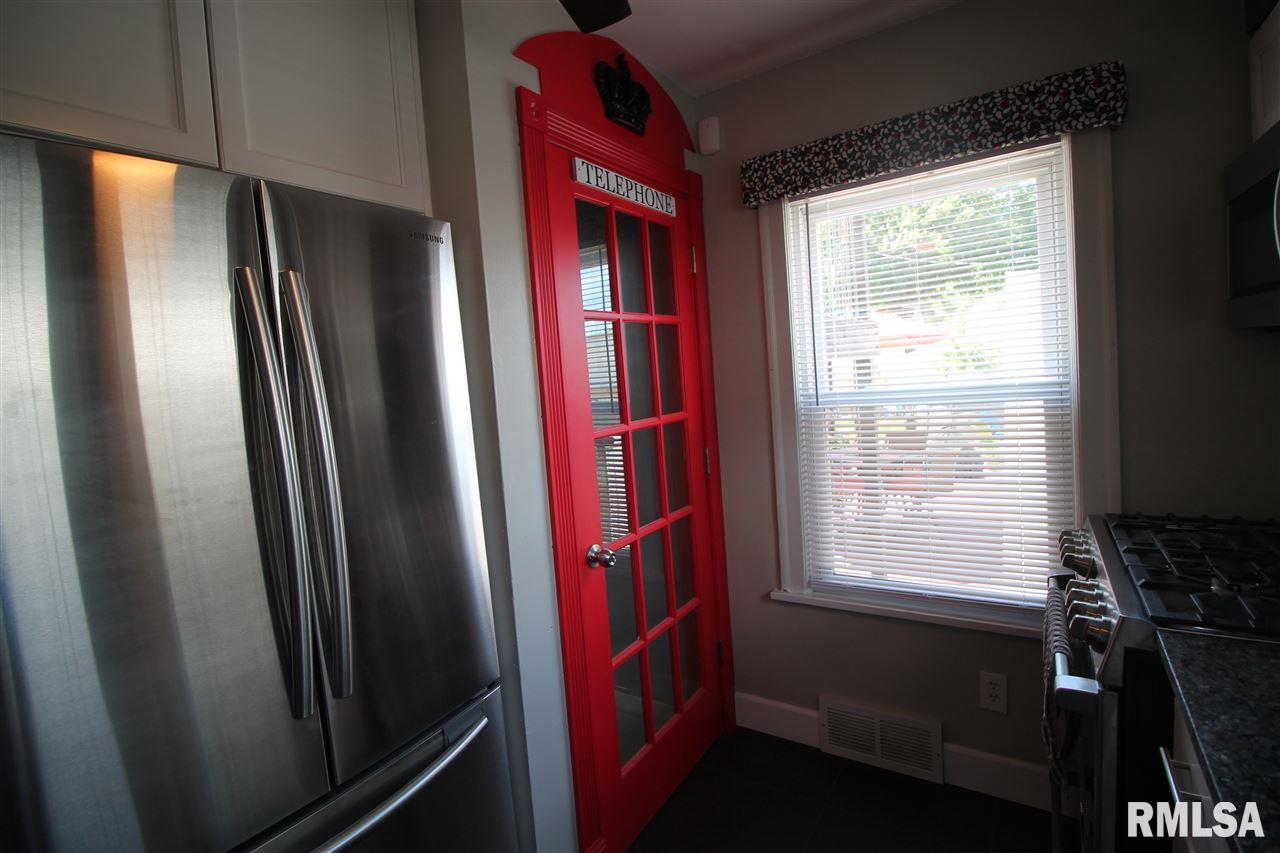 2351 Yale Boulevard Springfield, IL 62703 - Photo 13 of 36 Gallery Image 13