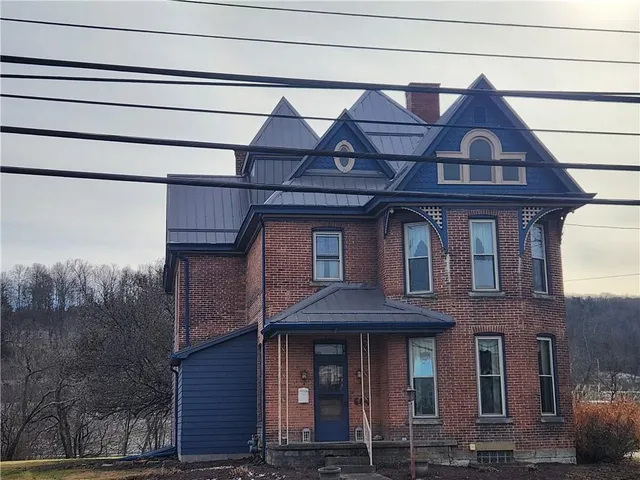 $265,000 | 664 East Greene Street, Waynesburg, PA 15370