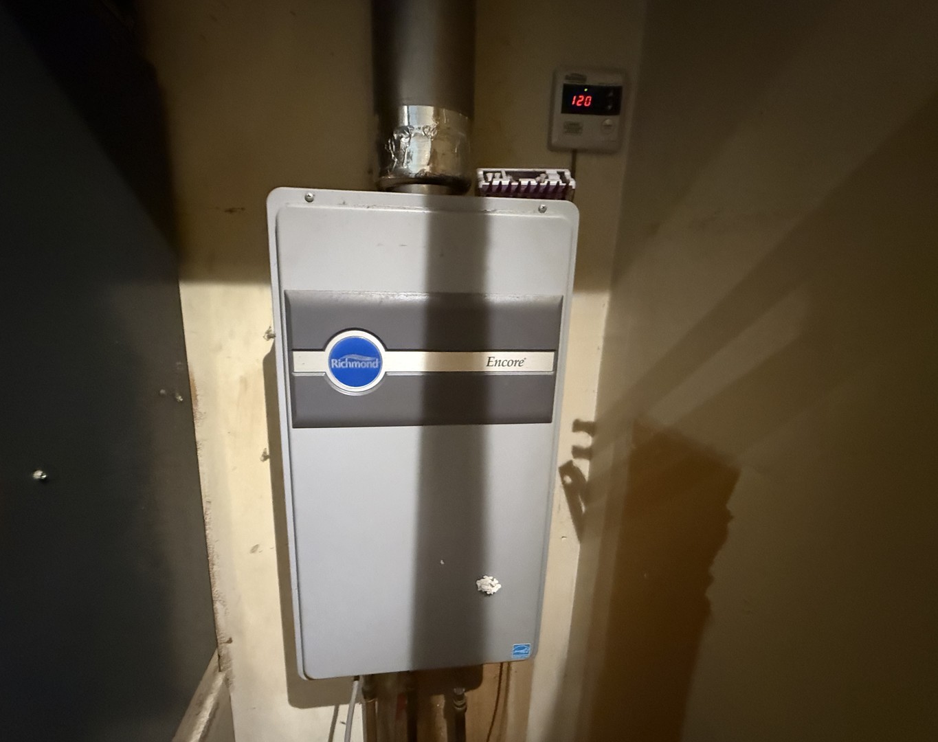 1021 Briarcliff Drive Rantoul, IL 61866 - Photo 26 of 33 a close view of washer and dryer