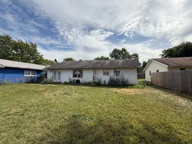 $109,900 | 1021 Briarcliff Drive, Rantoul, IL 61866