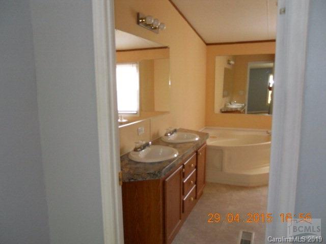 6274 Lor Road Morganton, NC 28655 - Photo 7 of 13 Gallery Image 7