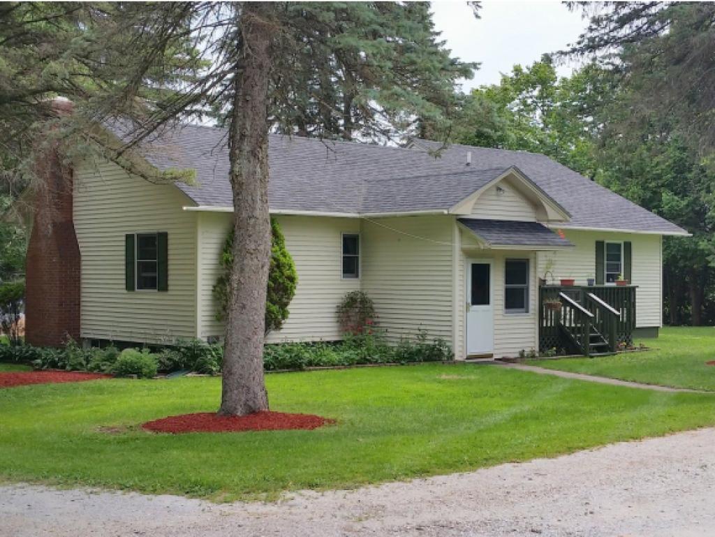 600 Hathaway Point Road St. Albans Town, VT 05488 - Photo 4 of 29